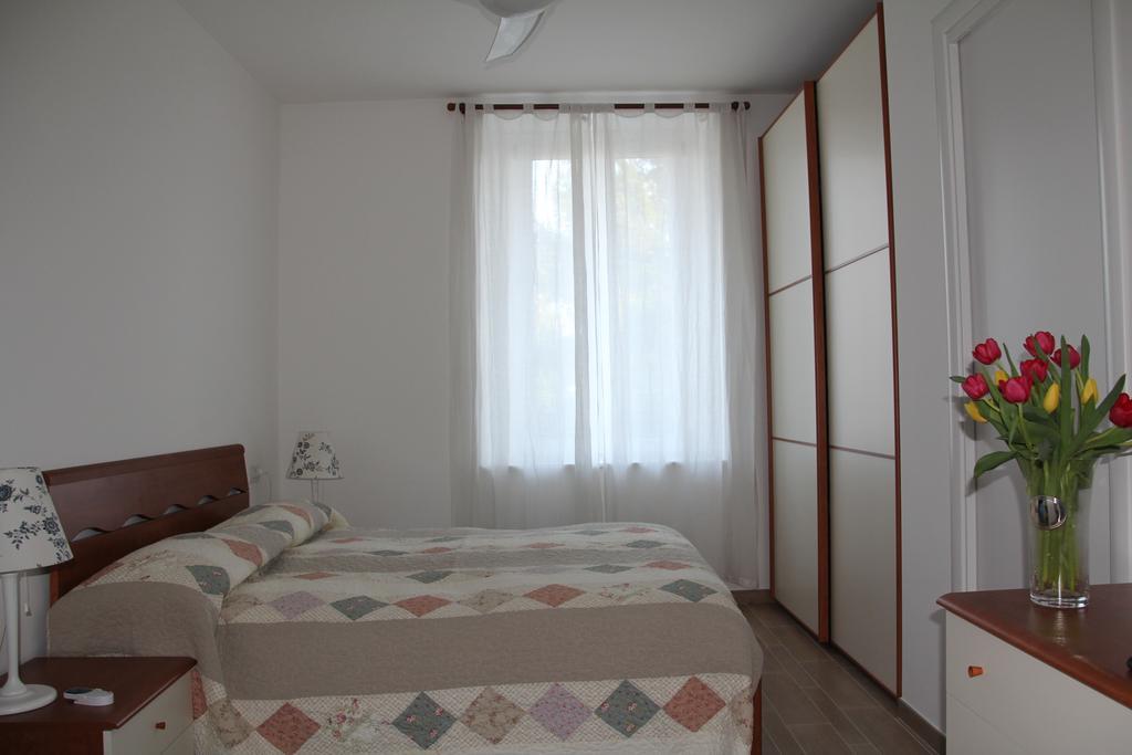 La Ciliegia Bianca Bed and Breakfast Belgirate Habitación foto